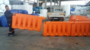 syb-120-4-300x169 Plastic Road Barrier